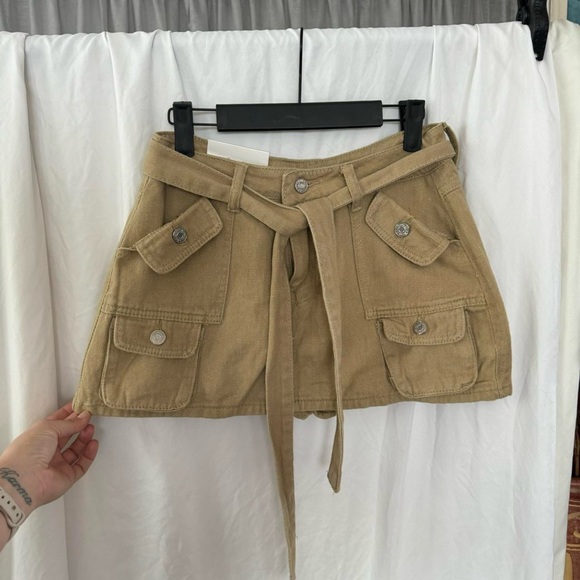 NWT CiCi fashion studio- y2k khaki low rise cargo mini skirt- Large - Picture 4 of 7
